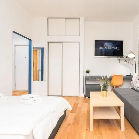 Apartment By Your Freedom