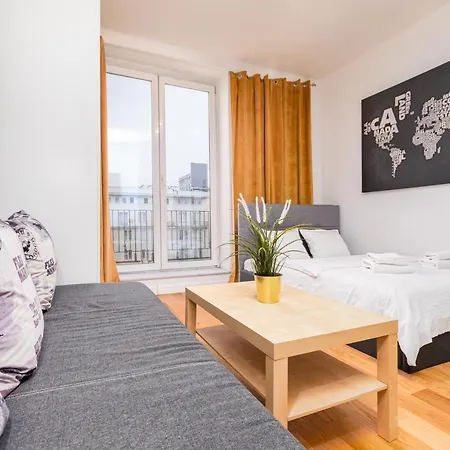 By Your Freedom Warschau